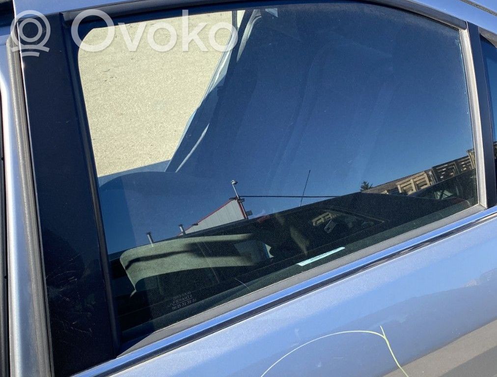 Ford Mondeo Mk III Vitre de fenêtre porte arrière
