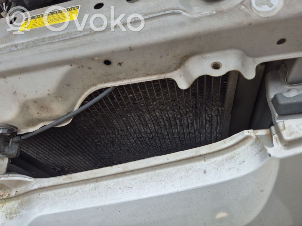 Toyota Yaris Chłodnica 