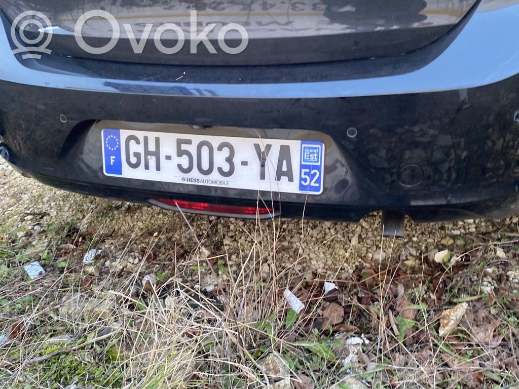 Opel Corsa F Parachoques 
