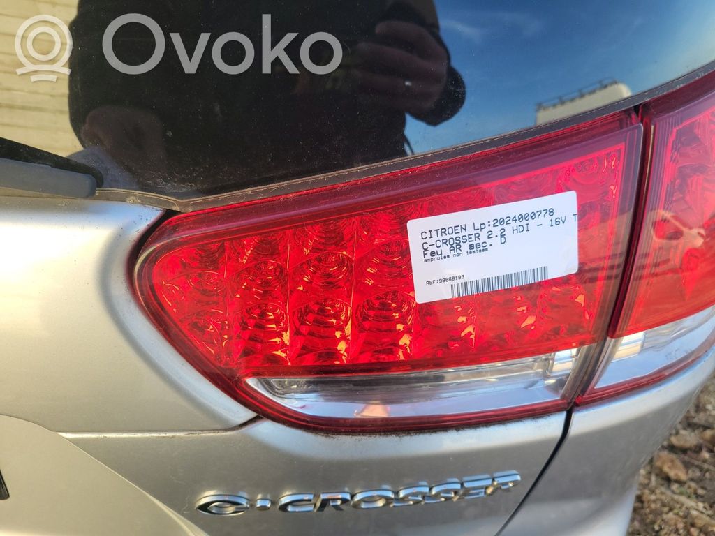 Citroen C-Crosser Feux arrière sur hayon