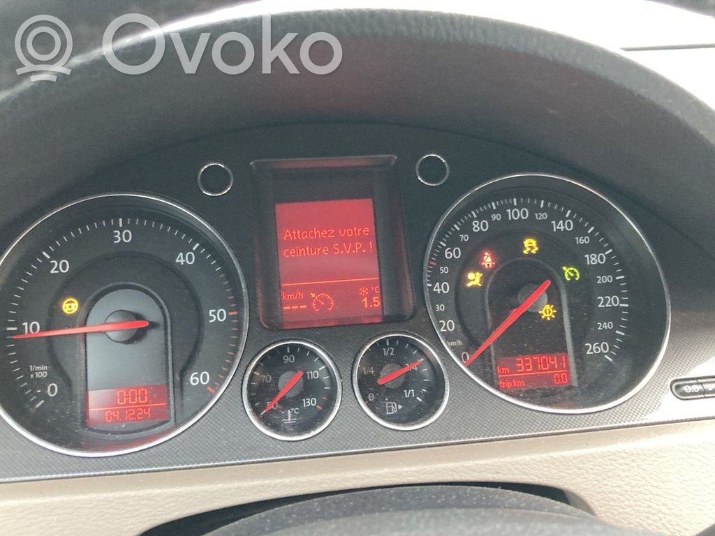 Volkswagen PASSAT B6 Nopeusmittari (mittaristo)