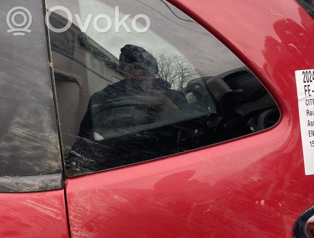 Citroen C3 Geam lateral spate 