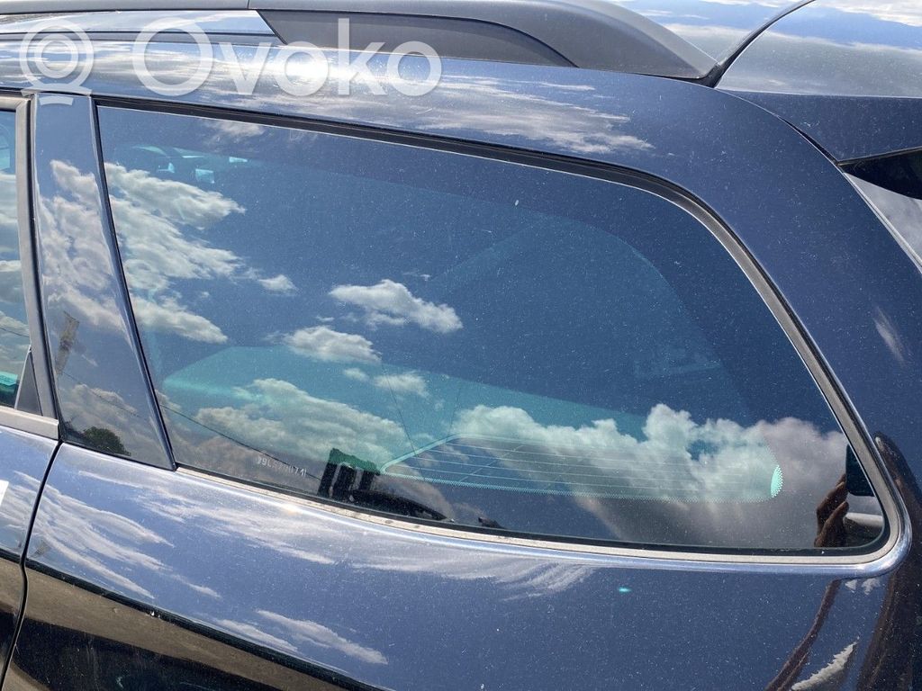 Citroen C5 Rear side window 