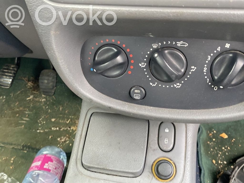 Renault Clio II Centralina del climatizzatore 