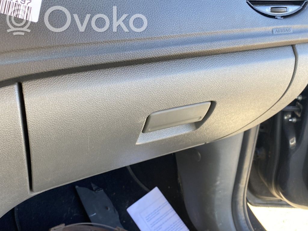 Ford Focus Glove box set 