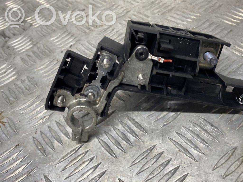 Audi A1 Maakaapeli, akku 