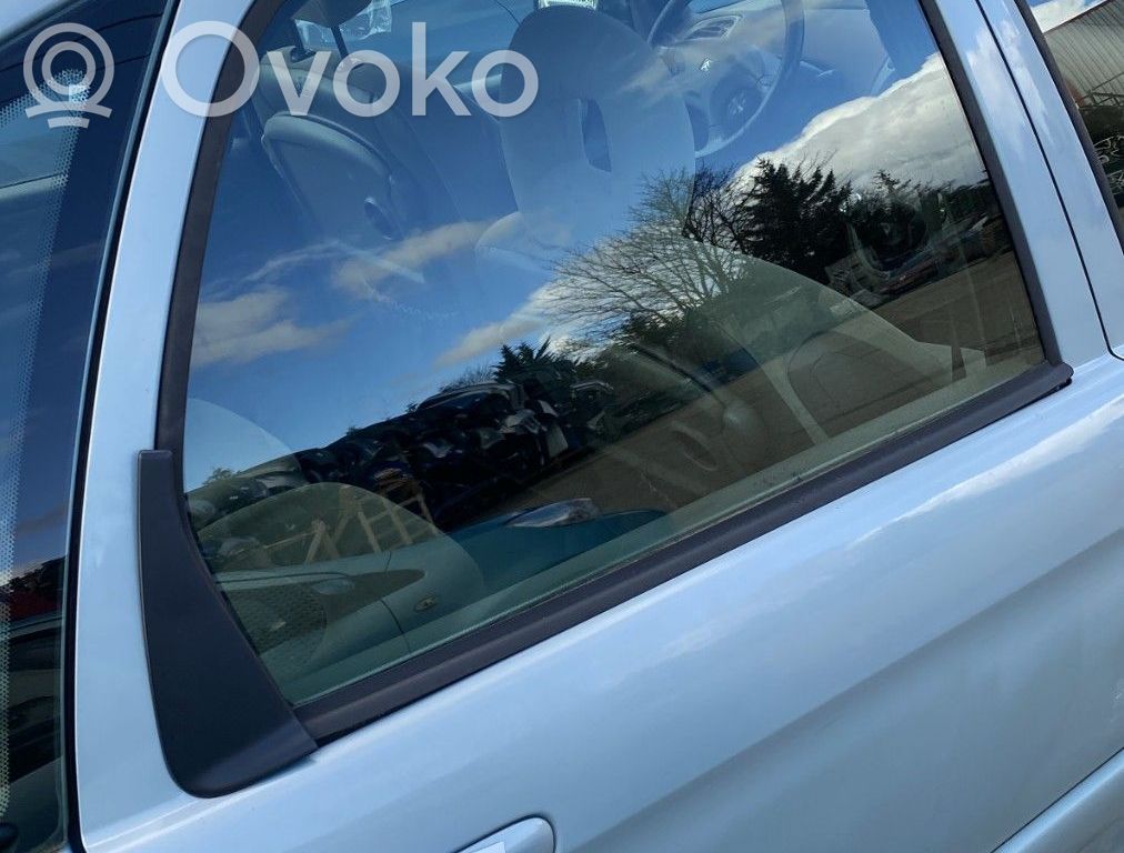 Citroen Xsara Picasso Szyba drzwi tylnych 