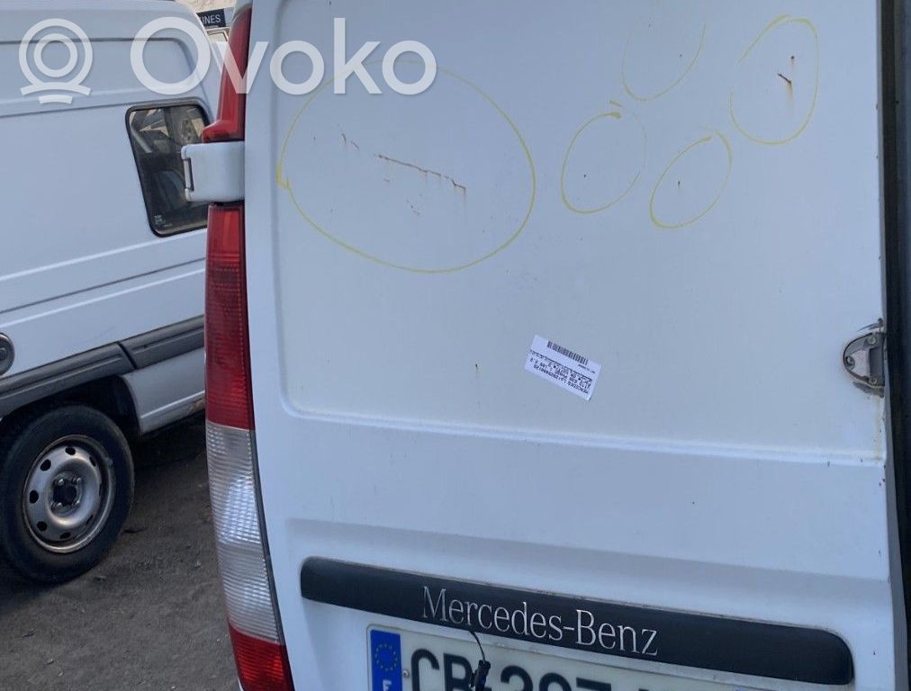 Mercedes-Benz Vito Viano W639 Porte battante arrière 