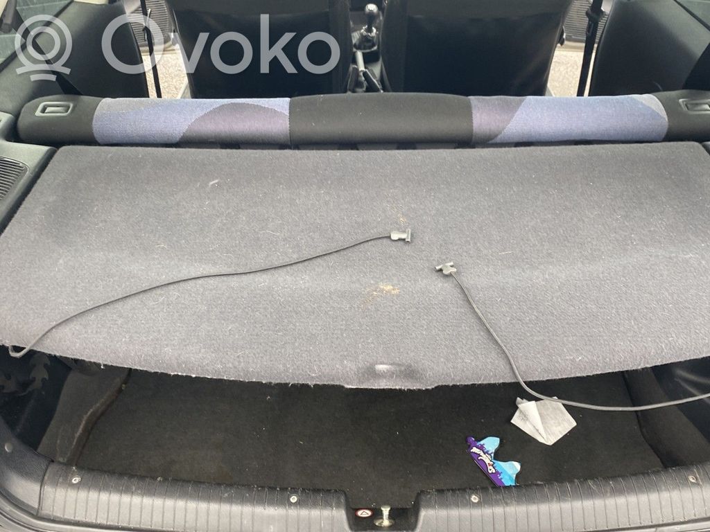 Opel Corsa B Hattuhylly 
