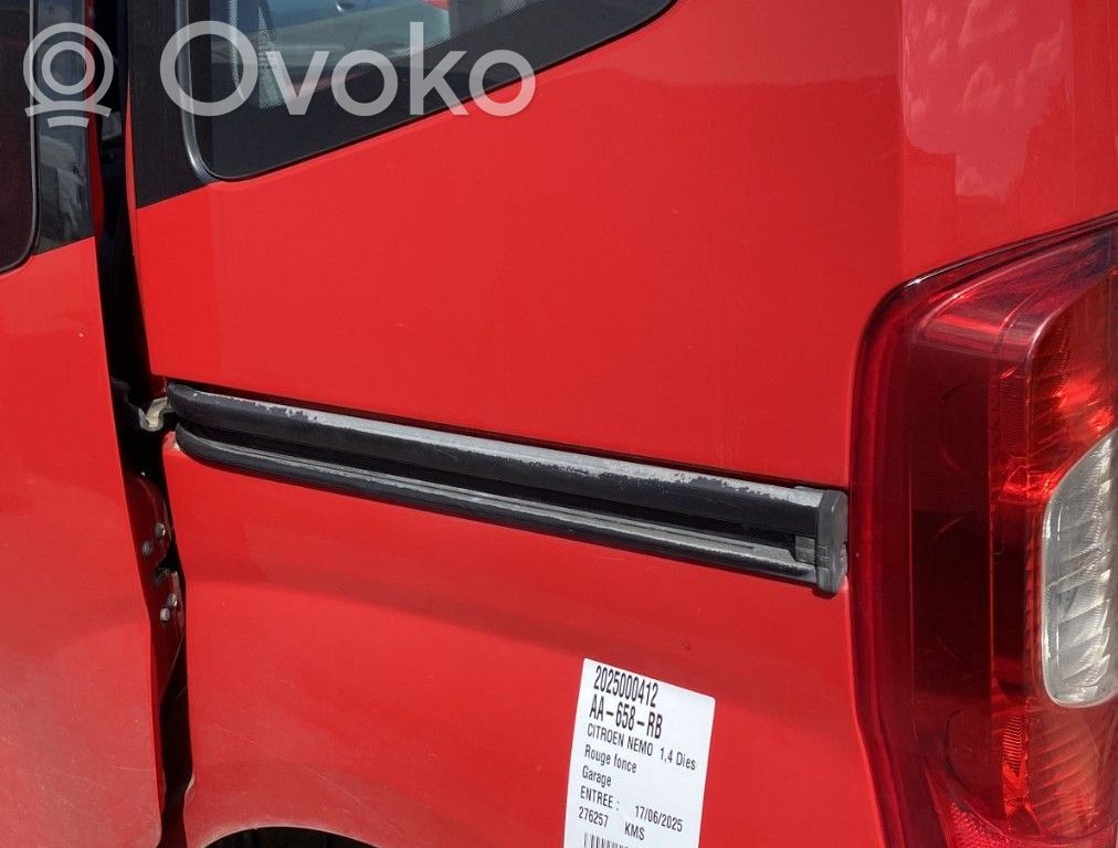 Panel lateral trasero   1685063980