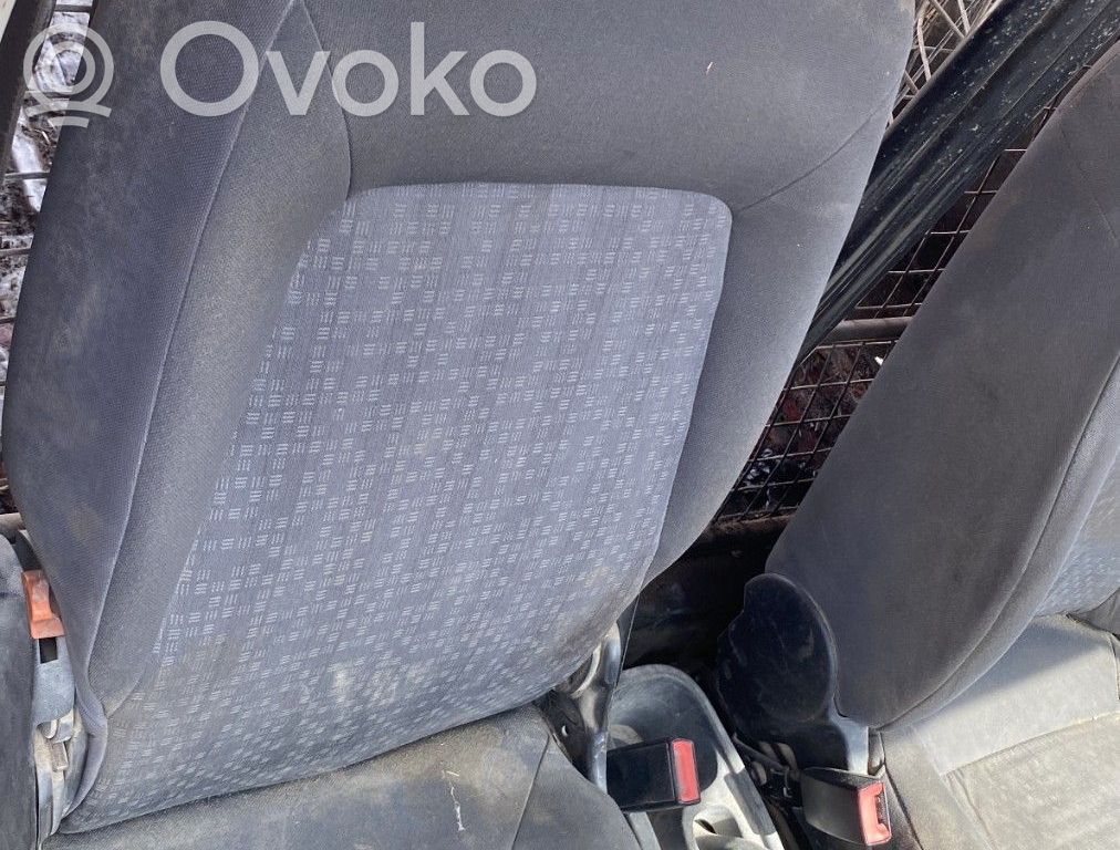 Citroen Nemo Etumatkustajan istuin 