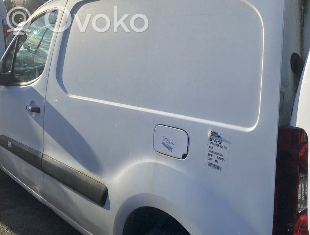 Citroen Berlingo Takakulmapaneeli 