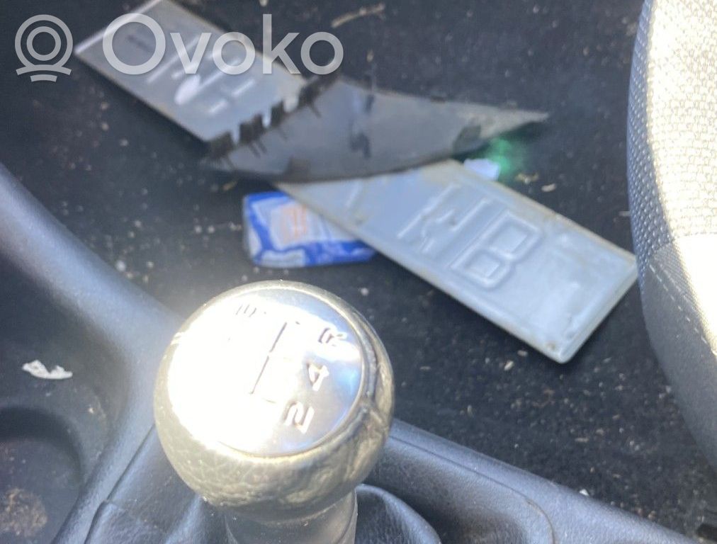 Peugeot 206+ Rivestimento in pelle/manopola della leva del cambio 