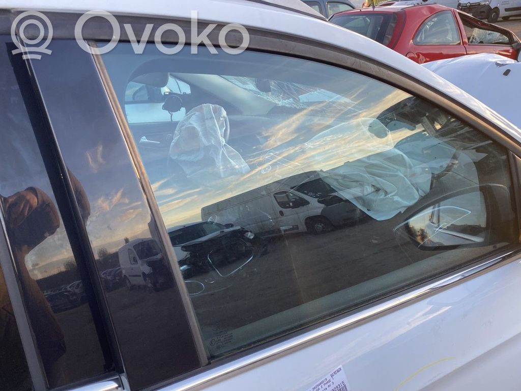 Ford Kuga II Szyba drzwi przednich 