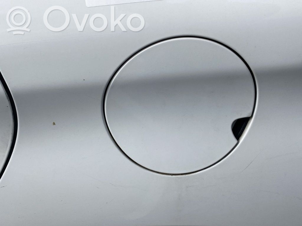 Peugeot 208 I Sportello del serbatoio del carburante