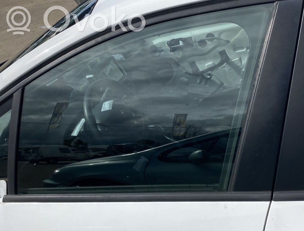 Peugeot 208 I Vetro del finestrino della portiera anteriore - quattro porte
