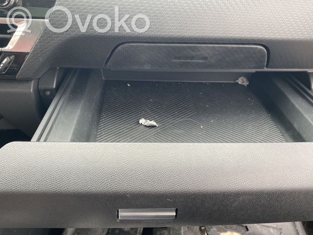 Citroen C4 III e-C4 Juego guantera 