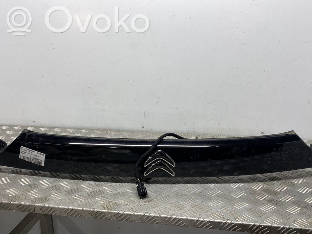 Citroen C4 III e-C4 Lampy tylnej klapy bagażnika 