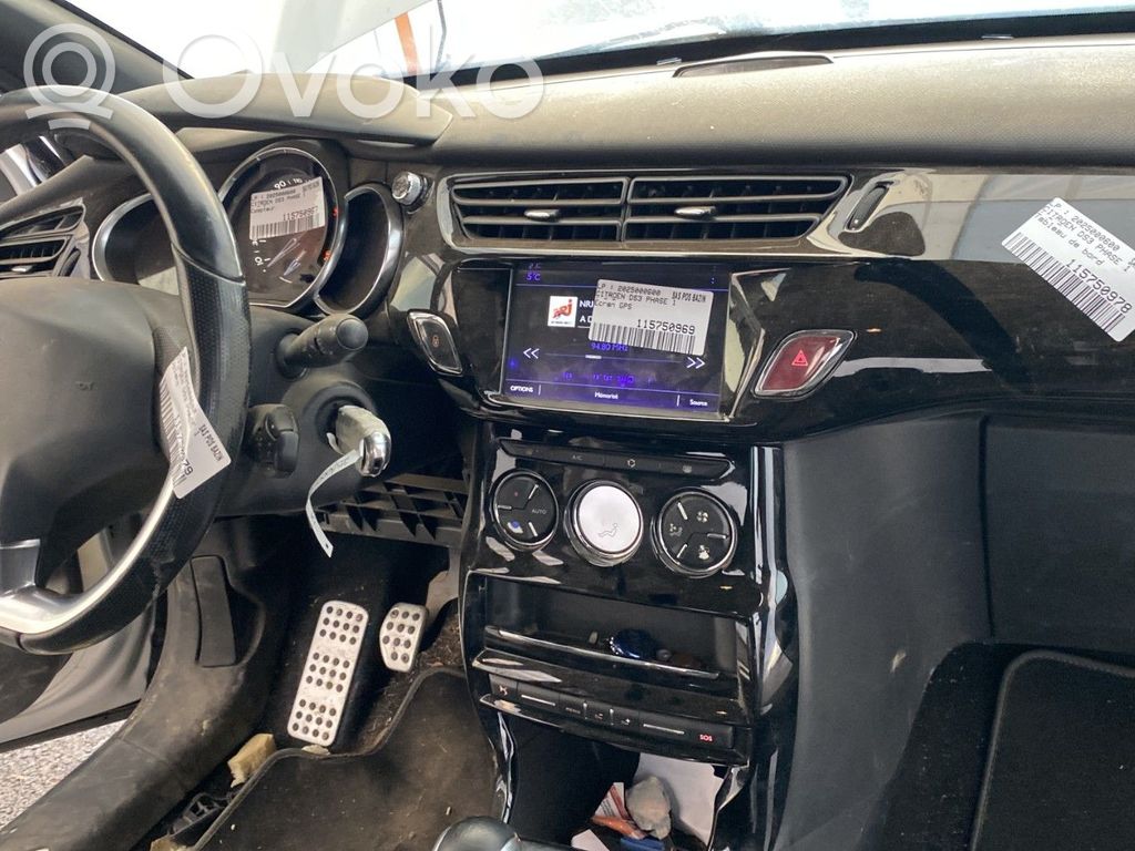 Citroen DS3 Radio/CD/DVD/GPS head unit 
