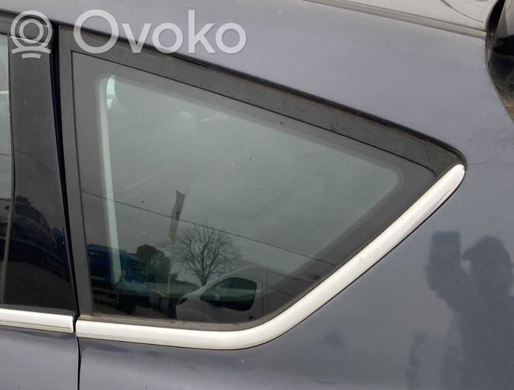 Ford C-MAX II Geam lateral spate 