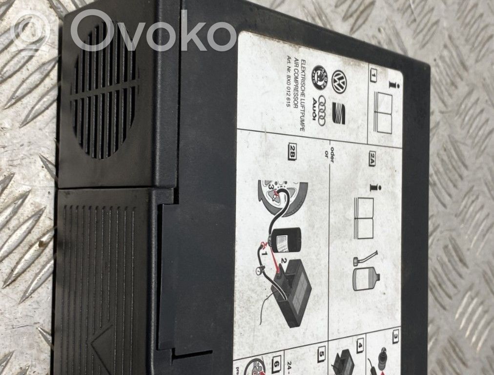 Audi A1 Instrumentu komplekts 