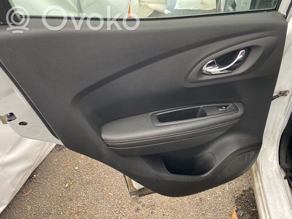 Renault Kadjar Boczki / Poszycie drzwi tylnych 