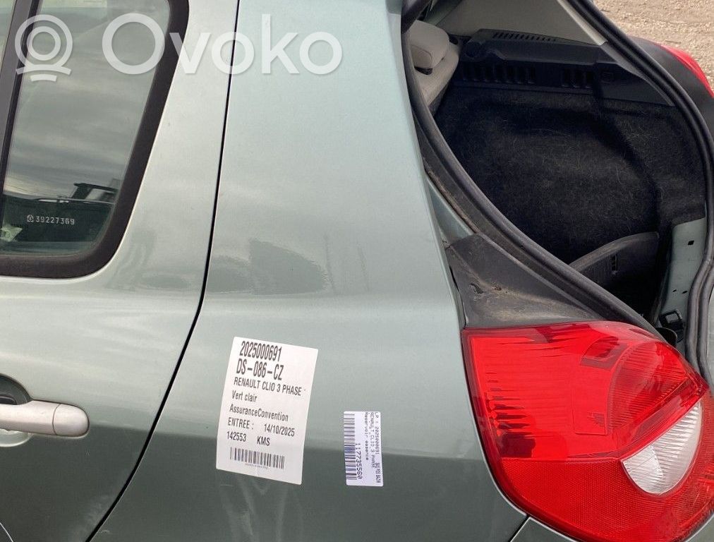 Renault Clio III Panel lateral trasero 