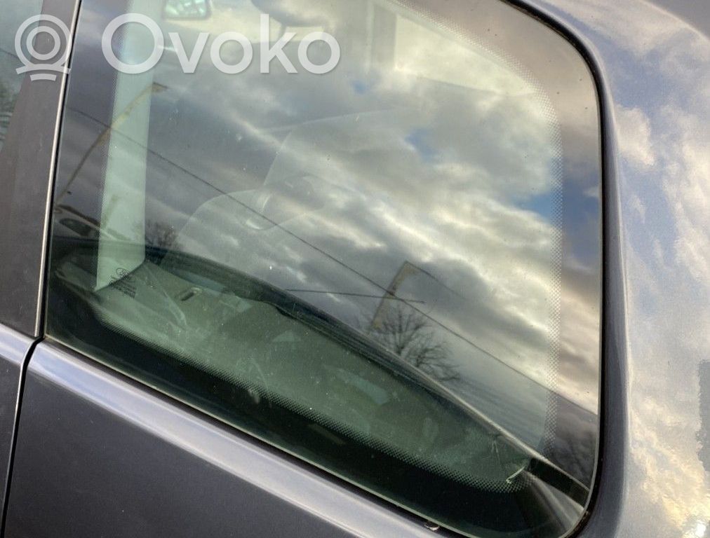 Ford C-MAX I Rear side window 