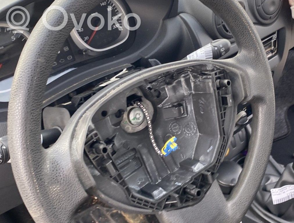 Dacia Duster Ohjauspyörä 