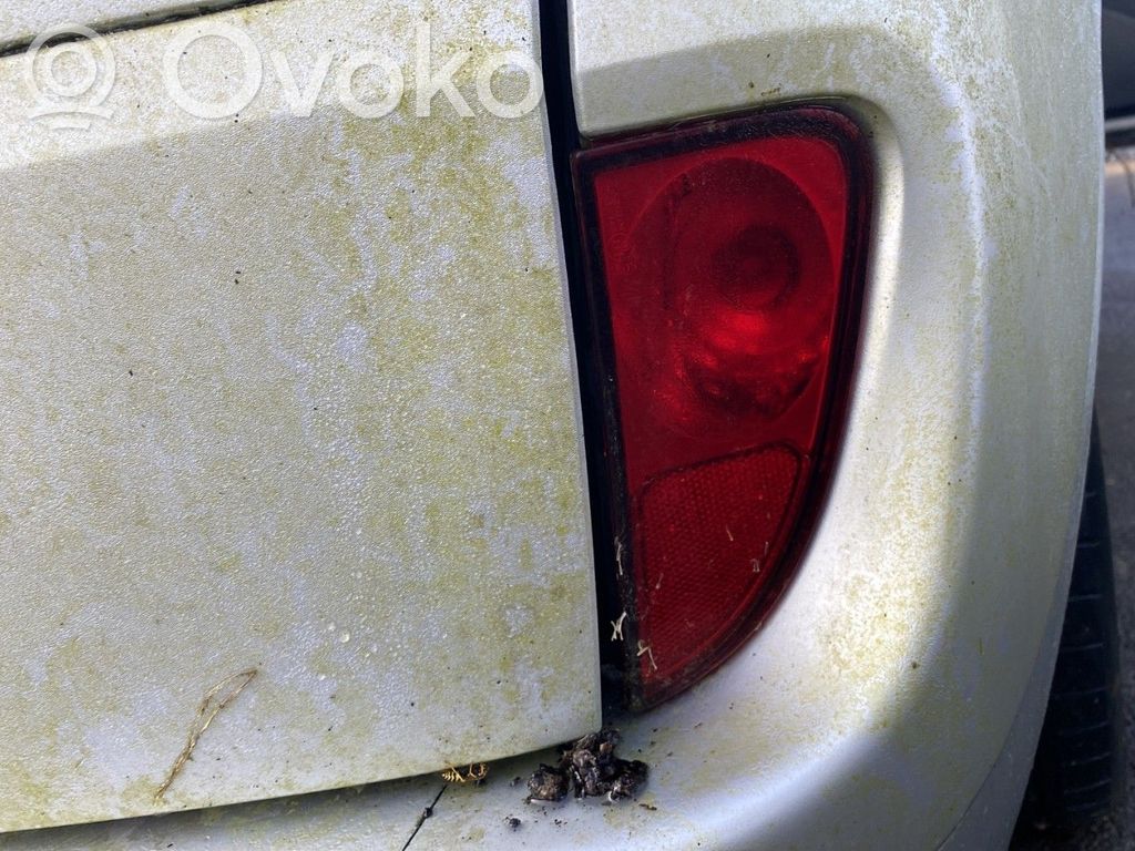 Lámpara de niebla trasera   8200027154