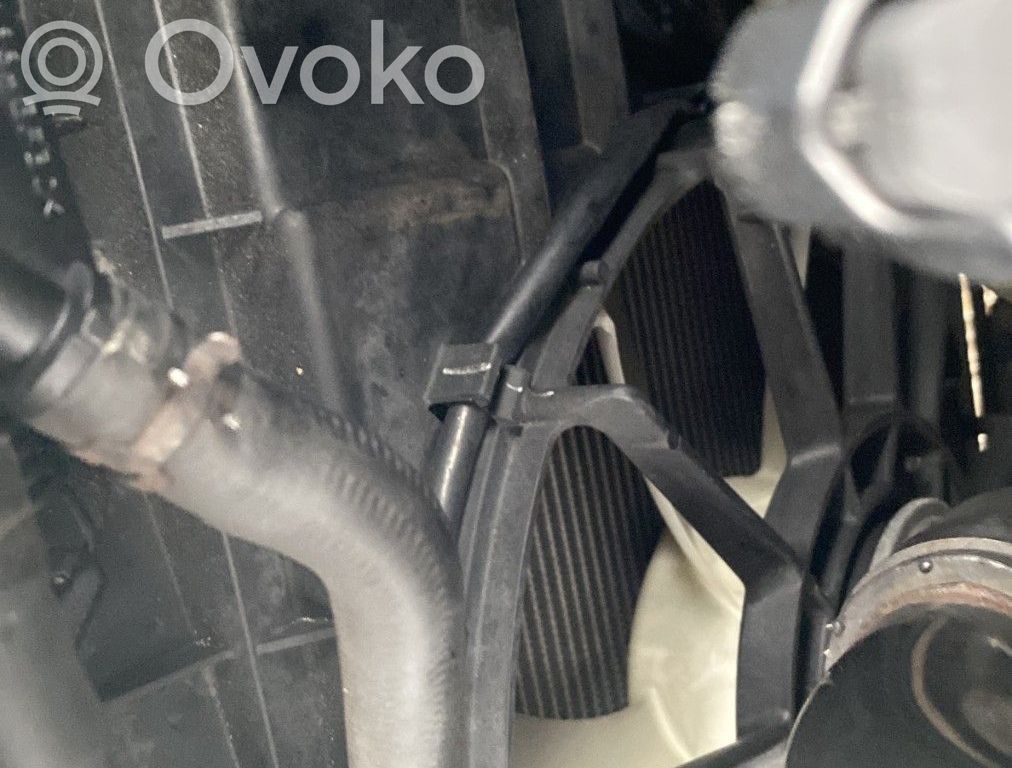 Toyota Auris 150 Radiatore di raffreddamento 