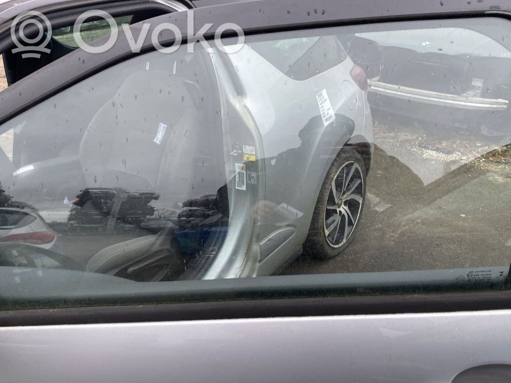 Citroen DS3 Vetro del finestrino della portiera anteriore - quattro porte