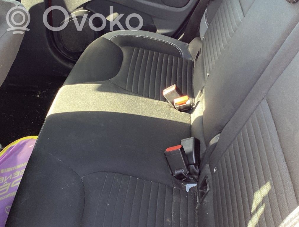 Takaistuin   883057789R