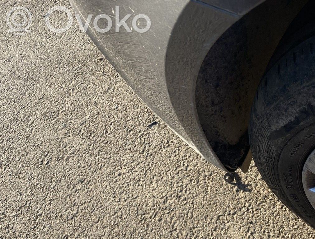Alfa Romeo Giulietta Nadkole przednie 