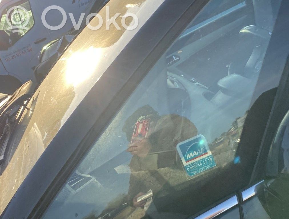 Citroen C4 Grand Picasso Szyba przednia karoseryjna trójkątna 