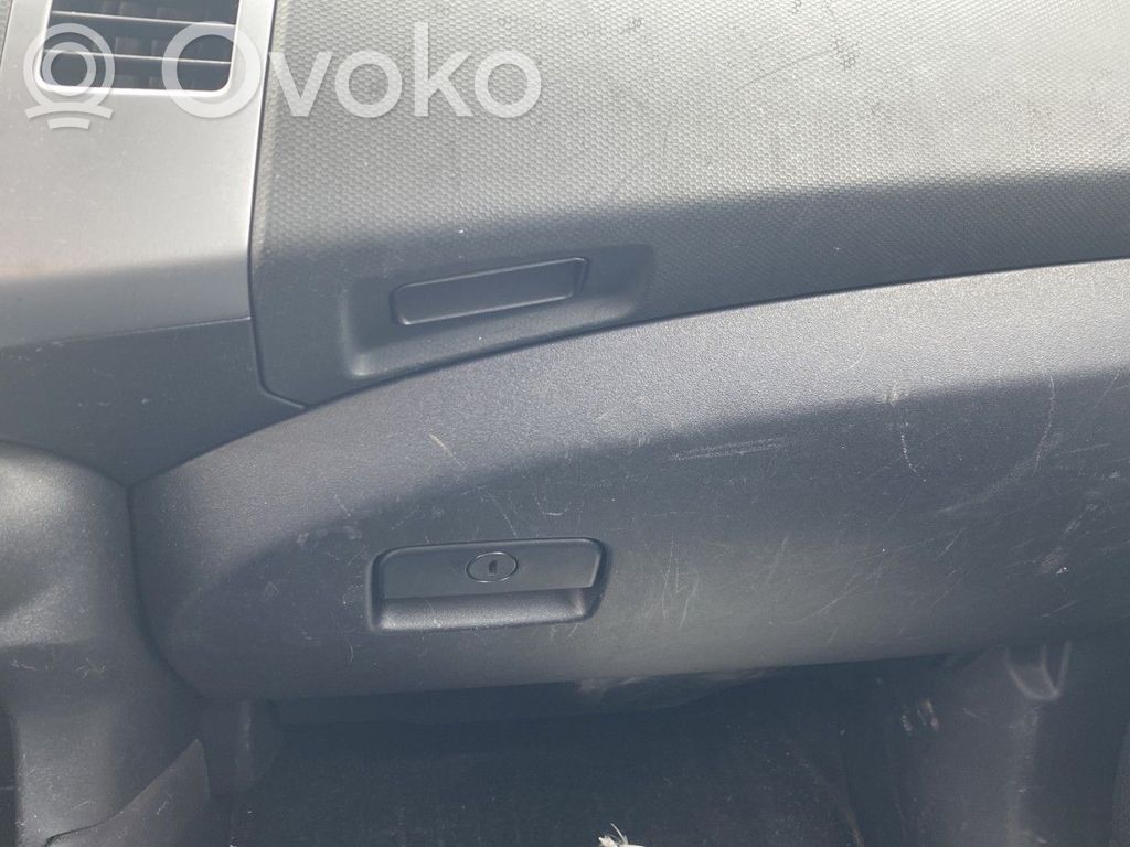 Peugeot 4007 Juego guantera 