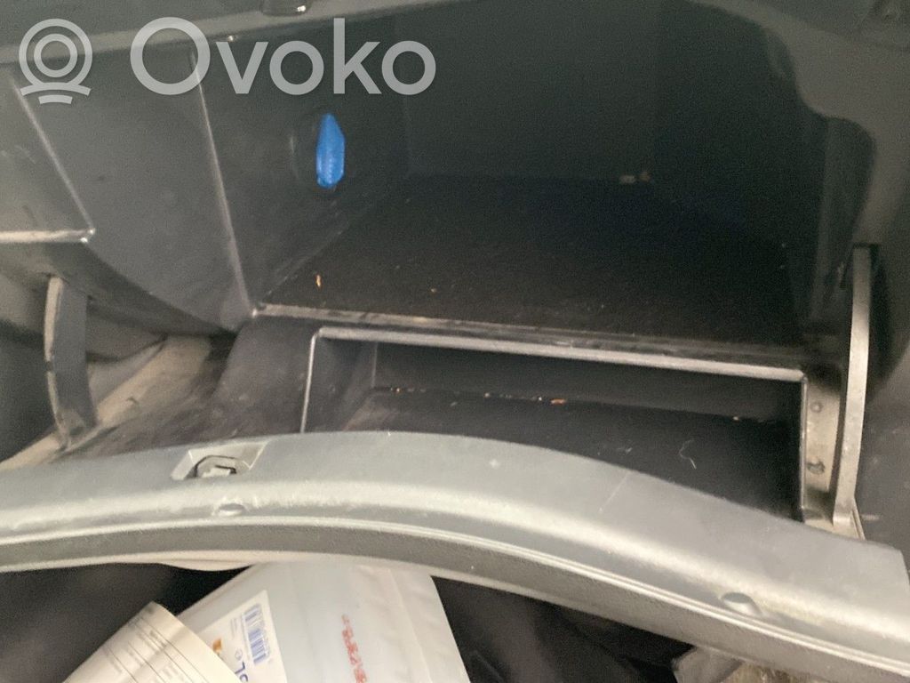 Renault Koleos I Juego guantera 