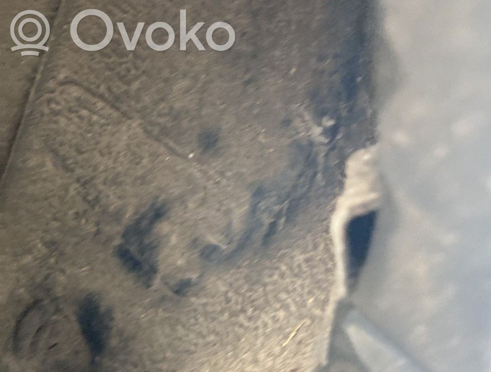 Dacia Sandero Rivestimento paraspruzzi parafango posteriore 