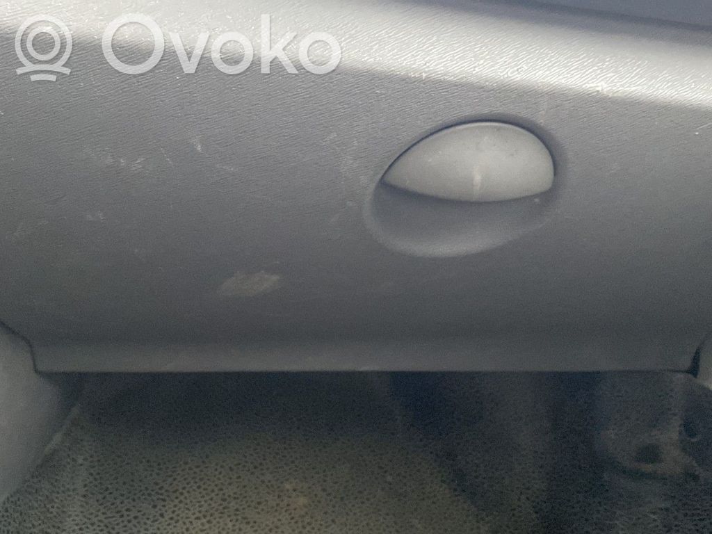 Renault Kangoo II Juego guantera 