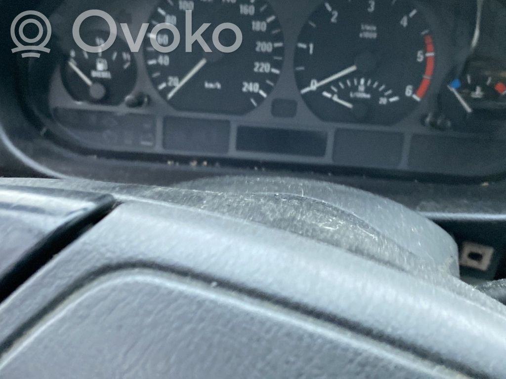 BMW 3 E46 Nopeusmittari (mittaristo) 