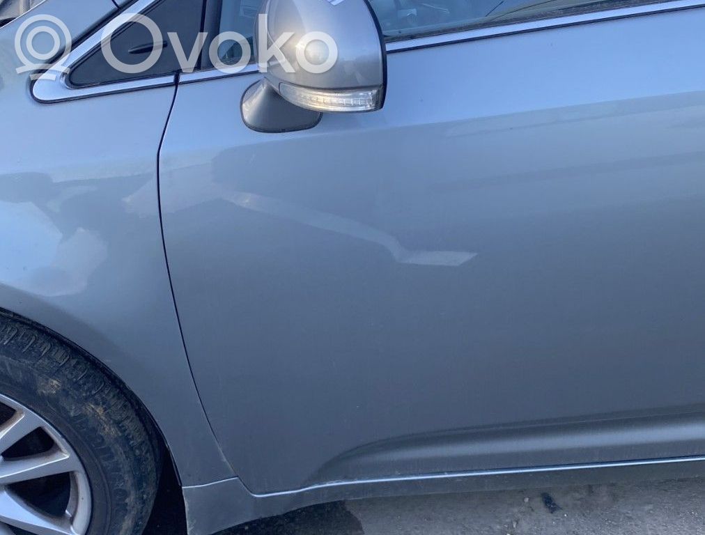 Toyota Avensis T270 Ușă față