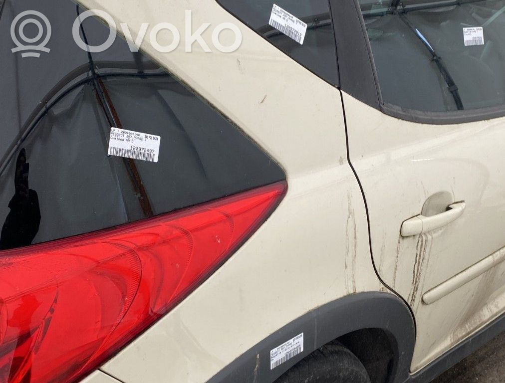 Panel lateral trasero   8526HL