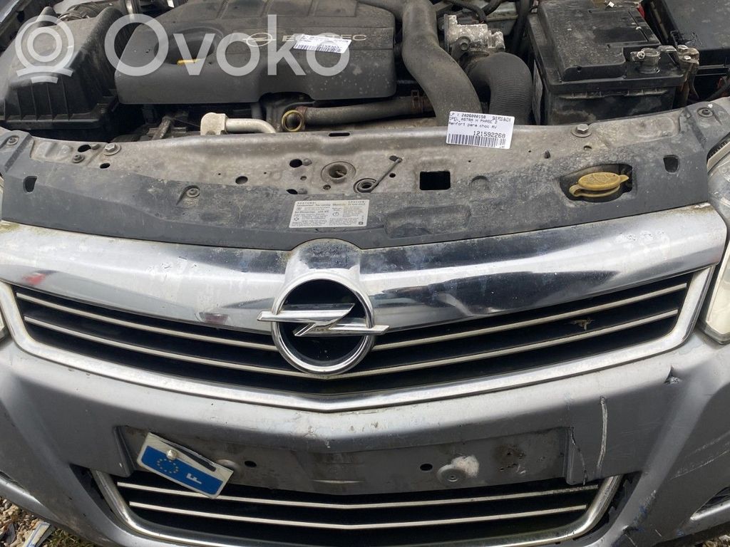 Opel Astra H Etusäleikkö 