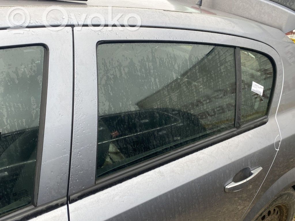 Opel Astra H Luna de la puerta trasera 