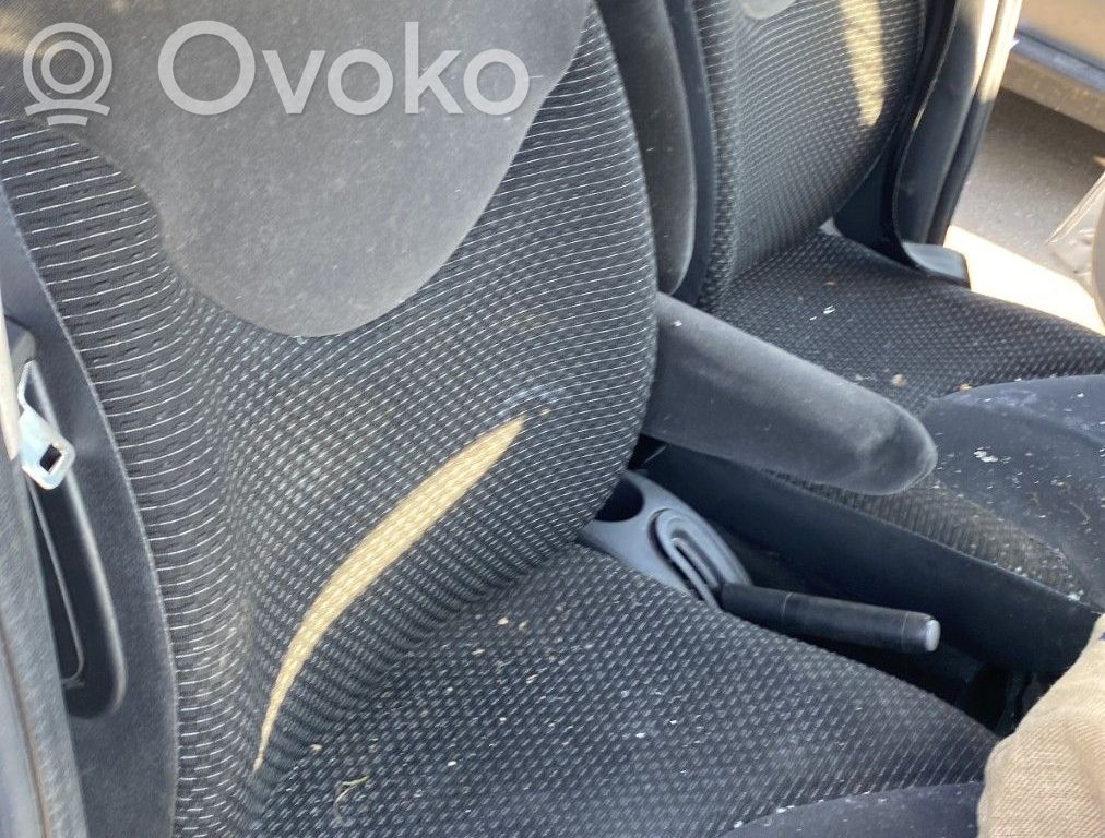 Citroen C3 Etumatkustajan istuin 