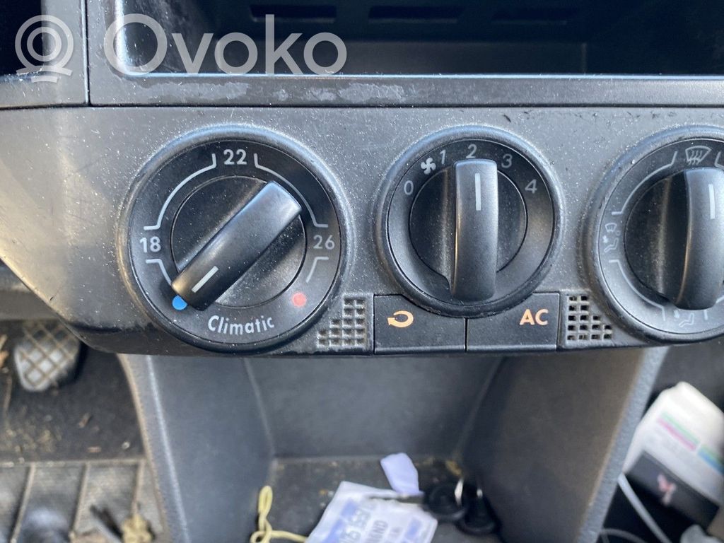 Volkswagen Polo IV 9N3 Unitate control climatizare 