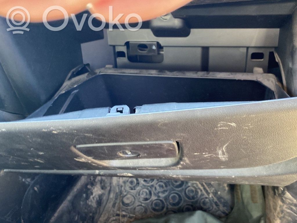 Citroen Nemo Daiktadėžės (bordačioko) komplektas 