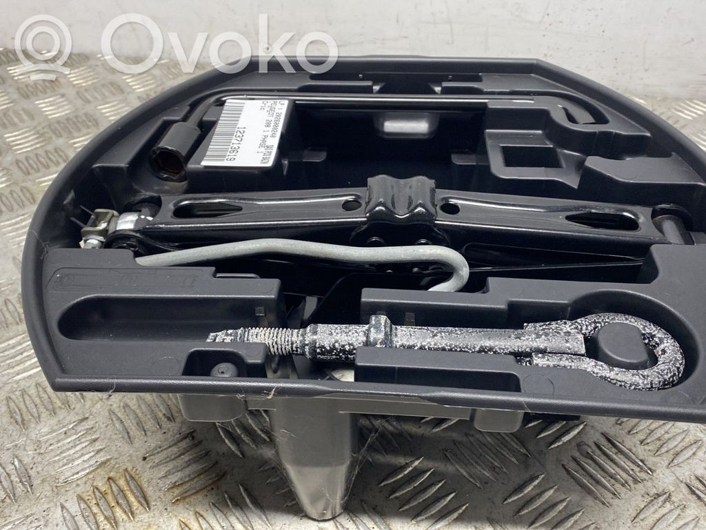 Peugeot 208 I Set scule 