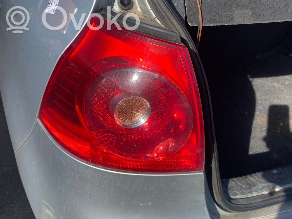Volkswagen Golf V Lampă spate în caroserie 