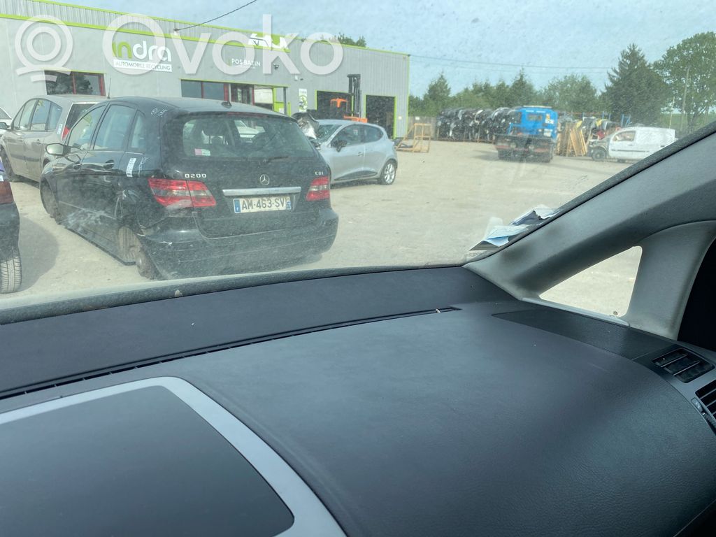 Volkswagen Touran I Panel de instrumentos 